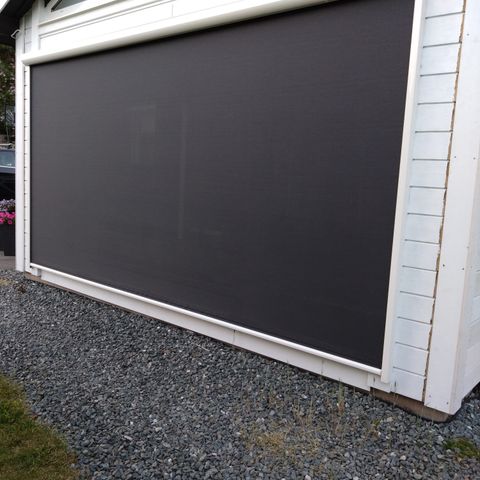 Zipscreen m/ fjernkontroll