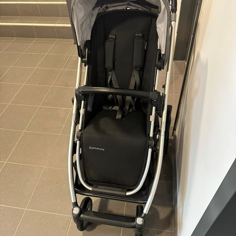 Uppababy Cruz V2 sportsvogn