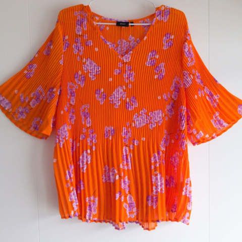 Zizzi Bluse, Orange og Lilla, Plissering, Passar L