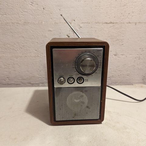 FM/AM radio