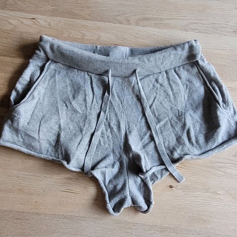 Shorts i kashmere - Str. XS (romslig)