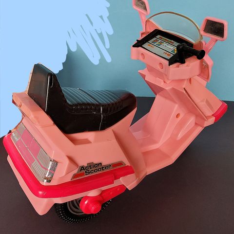 Vintage Barbie action scooter