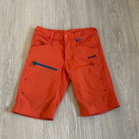 Bergans shorts str 140