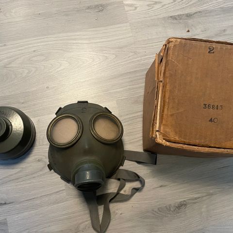 Norsk eldre gassmaske / folkegassmaske WW2
