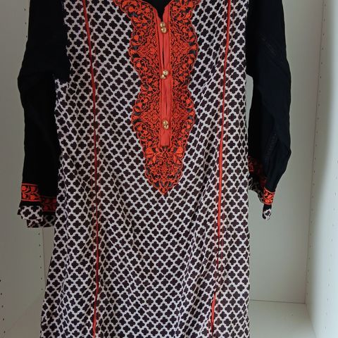 Pakistanske klær / kjoler/ tunika