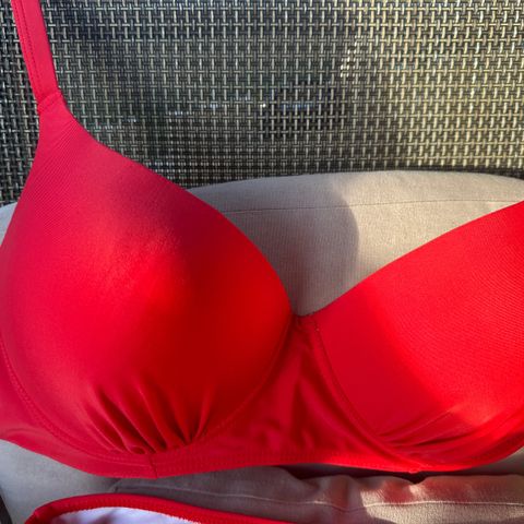 Bikini overdel str 2XL kr 100