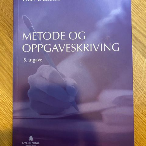 Metode og oppgaveskriving bok