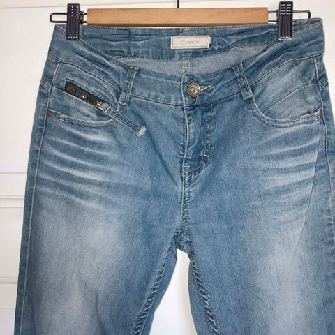 Jeans str 29