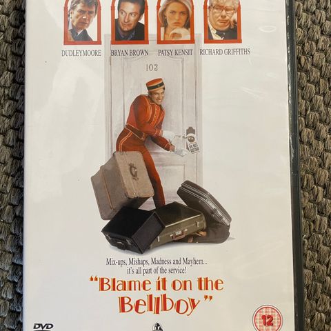 [DVD] Blame it on the Bellboy - 1992 (norsk tekst)