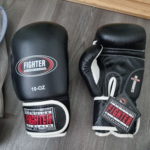 Fighter boksehansker og mitts