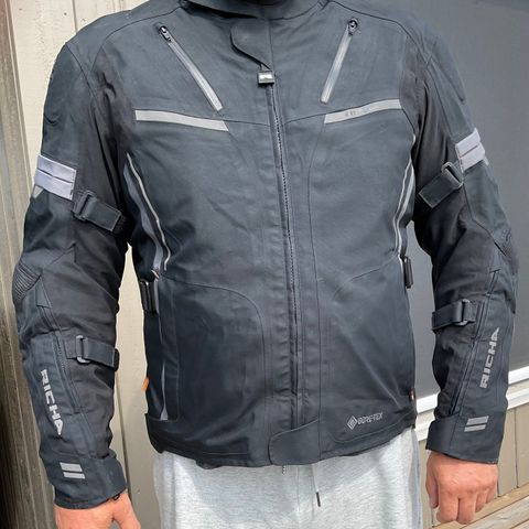 Goretex Richa ARC jakke og Cyclone bukse str 3 XL