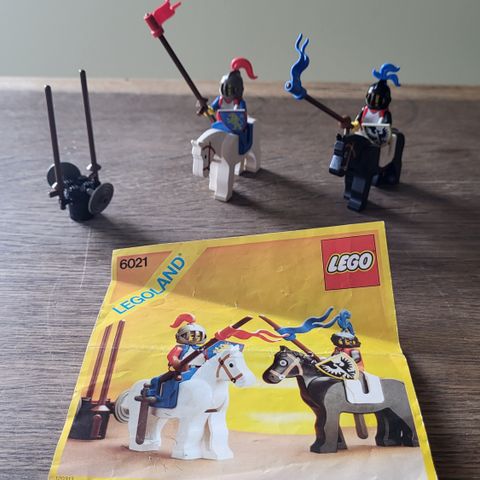 Lego 6022 Horse Cart fra Lego Castle Lion Knights serien (II)
