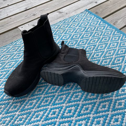 Nude of Skandinavia boots
