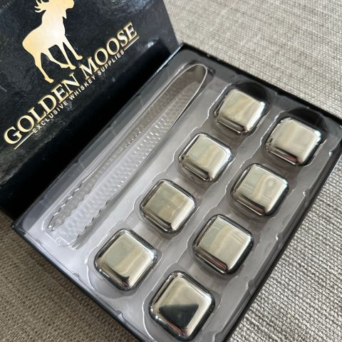 Golden Moose eksklusiv whiskey isbiter i metall