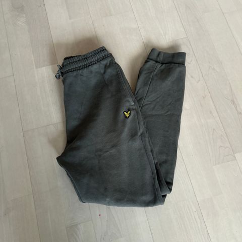 Lyle & Scott joggebukse. 10-12 år.