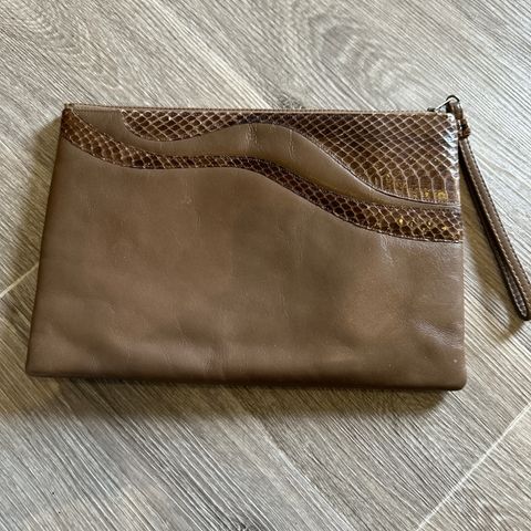 Vintage konvoluttveske i skinn/clutch