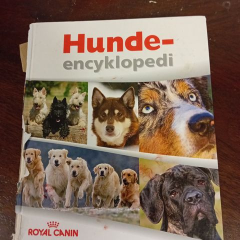 Bok hund Royal canin hundeencyclopedi