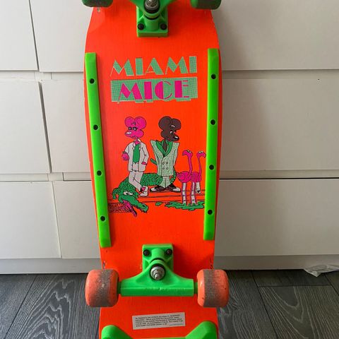 Miami ( mice) skateboard