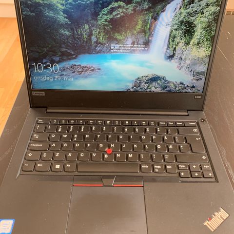 Lenovo ThinkPad E490 14" bærbar PC i5/16 GB
