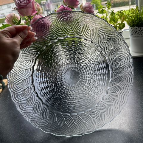 Glassfat med mønster