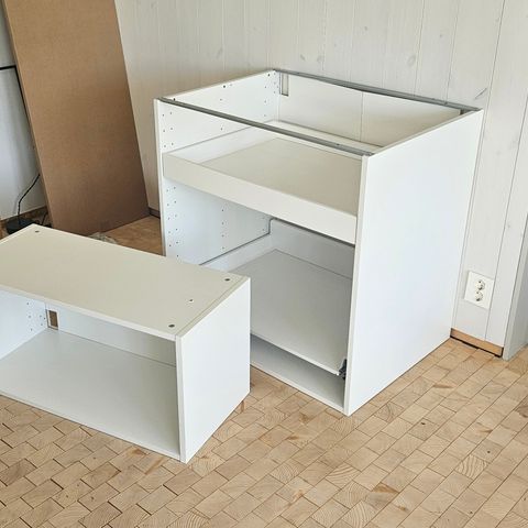 IKEA veggskap / Metod Maximera