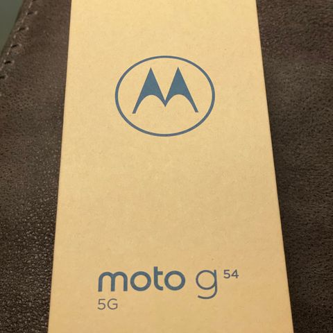 Motorola G54