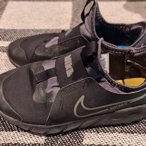 Nike joggesko til barn/junior