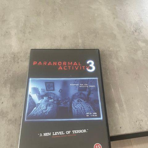 DVD: Paranormal Activity 3