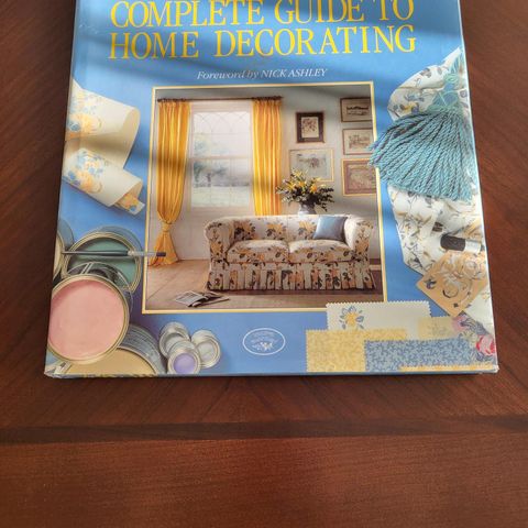 Laura Ashley a complete guide to home decorating