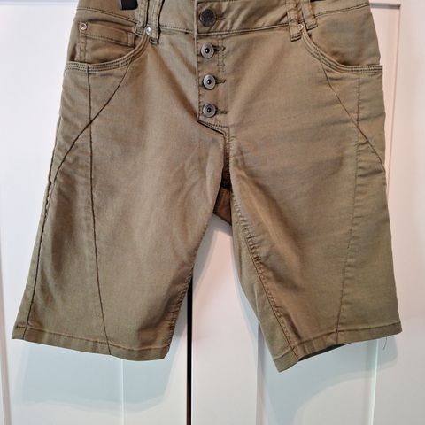 Rosita shorts fra Pulz str 40