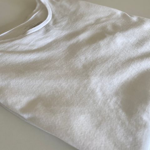 3 hvite t-skjorter fra Calvin Klein. Lite og pent brukt. Nå -50% på frakt