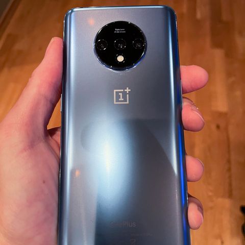 OnePlus 7T 128 GB Glacier Blue med lader