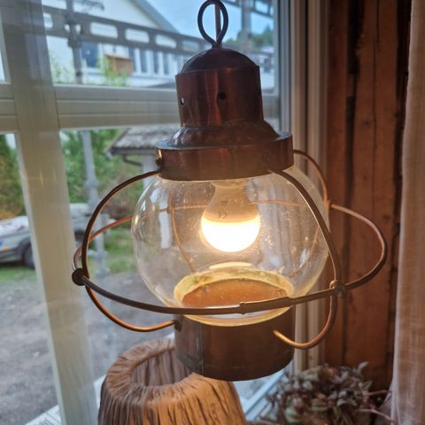 Kul gammel lampe,skipslampe/lanterne? gjort om til strøm