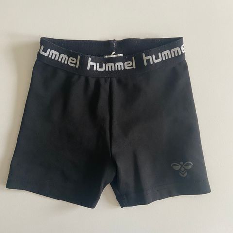 Hummel «turn» shorts og genser str 110/116