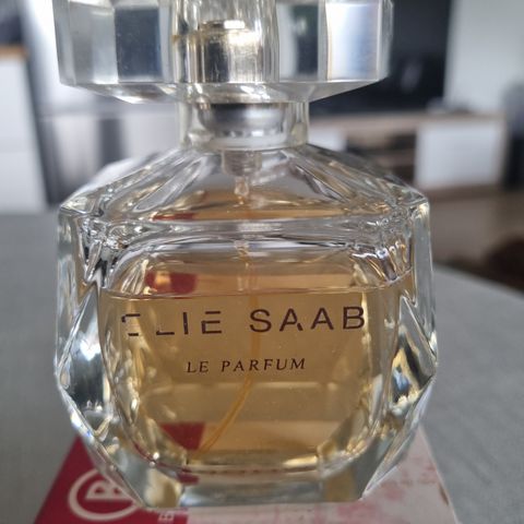 Elie Saab parfym