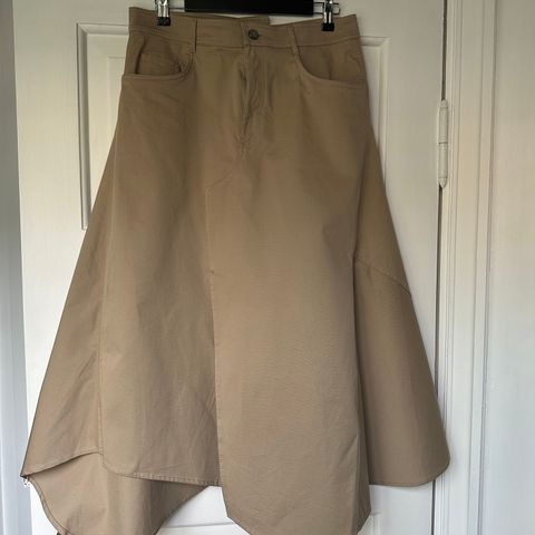 Beige skjørt fra Zara