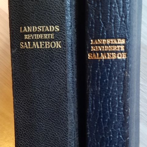 2 stk Landstad`s  Kirkesalmebog revidert fra 1930 og 1943 SAMLEPRIS