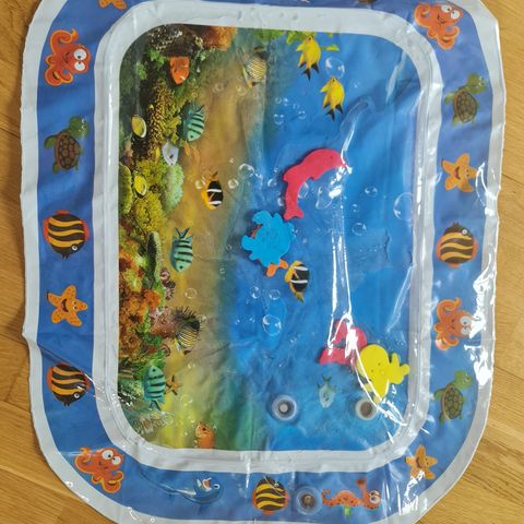 Baby sensory water mat