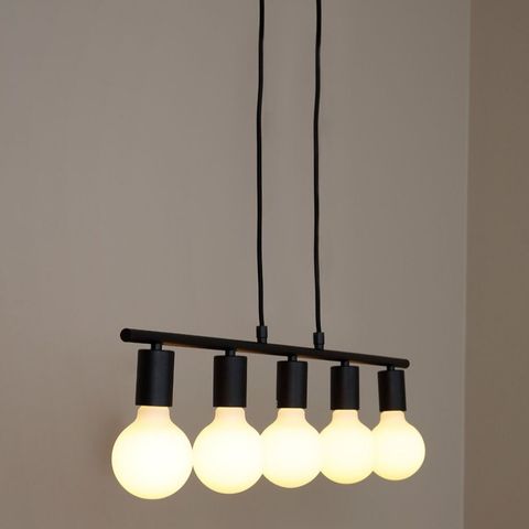 Detroit taklampe 90cm sort