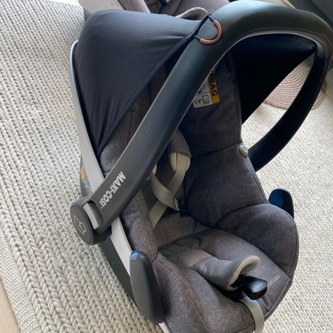 Maxi cosi pebble