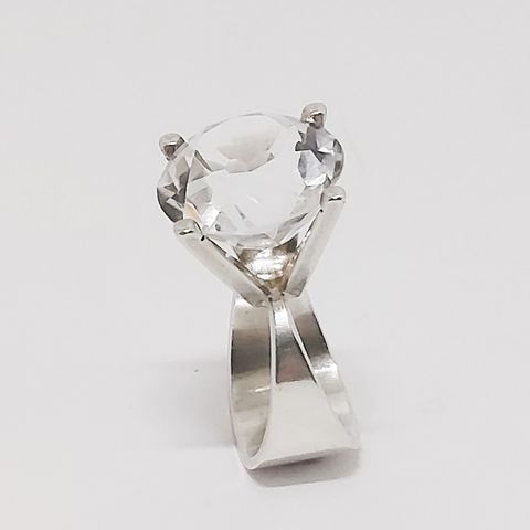 vintage ring i sølv med stor bergkrystall, Marianne Berg, Uni David-Andersen