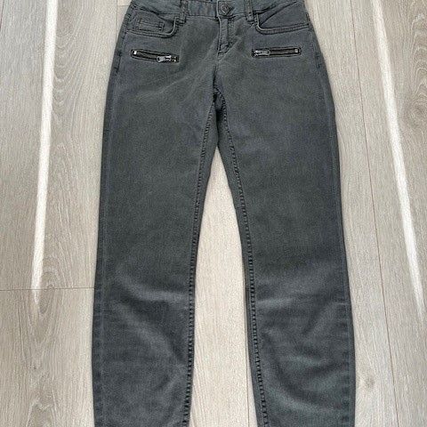 Jeans m god passform/stretch - low waist - nærmest ubrukt - str 36