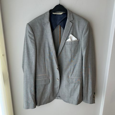 Slim fit blazer fra Zara str 50