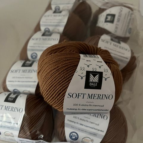 Soft Merino garn fra Dale , 9 nøster, Farge 3016