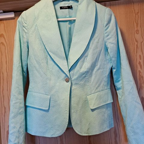 Lys turkis blazer, str. 36