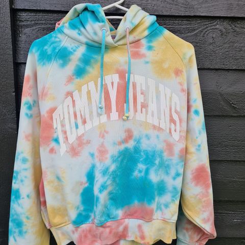 Tommy Jeans hettegenser