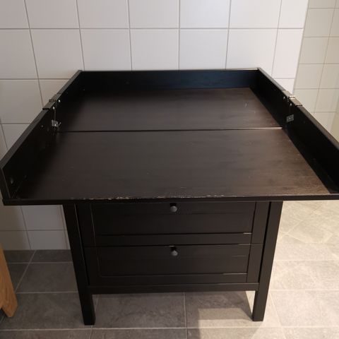 Ikea Sundvik stellebord/kommode til salgs