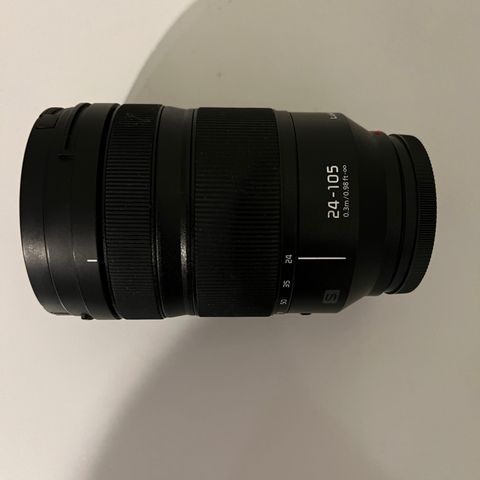 Panasonic Lumix S 24-105mm f/4 Macro O.I.S