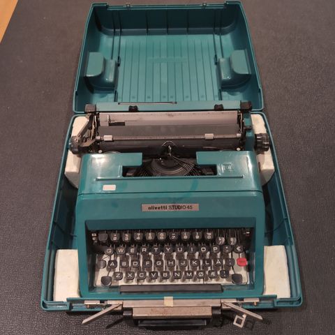 Olivetti studio 45