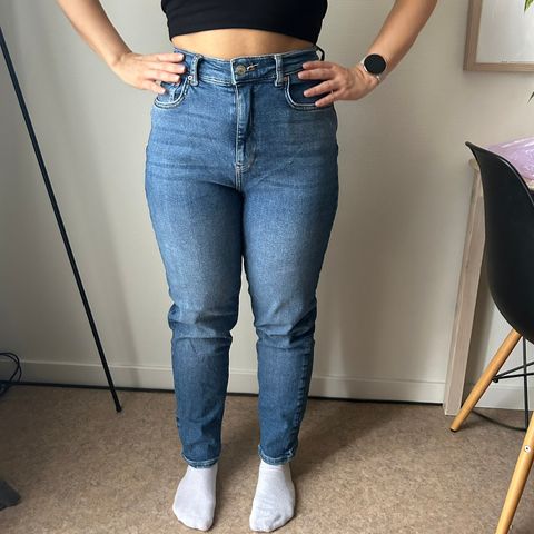 HIGHWAIST JEANS GINA TRICOT